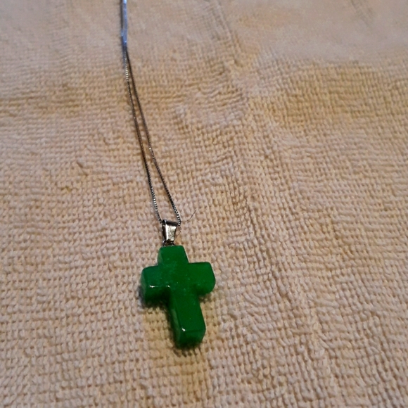 Xunbei Jewelry - Xunbei silver green cross necklace